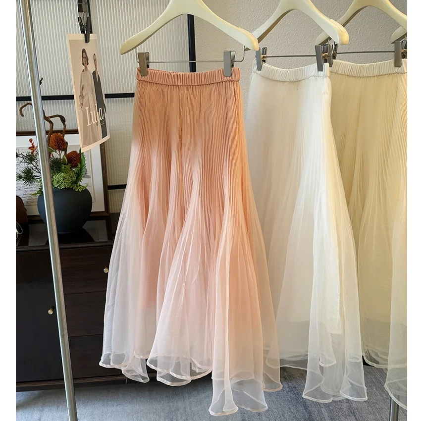 Romantic Gauze Skirt, Celebrity Temperament Pleated Medium and Long Fishtail Skirt, French Fluffy A-shaped Umbrella Skirts Lady
Romantic Gauze Skirt, Celebrity Temperament Pleated Medium and Long Fishtail Skirt, French Fluffy A-shaped Umbrella Skirts Lady