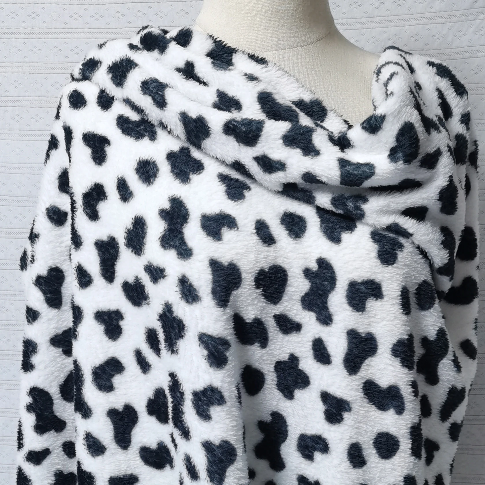 1m/2m/3m/5m Milk Pattern Flannel & Coral Velvet Fabrics – For Pajamas, DIY Apparel, Quilting & Sewing (by Meter)
1m/2m/3m/5m Milk Pattern Flannel & Coral Velvet Fabrics – For Pajamas, DIY Apparel, Quilting & Sewing (by Meter)