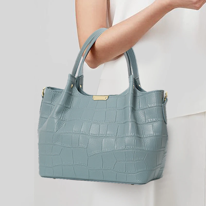 Aidrani Light Blue Leather Tote: Sleek Silhouette, Timeless Elegance
Aidrani Light Blue Leather Tote: Sleek Silhouette, Timeless Elegance