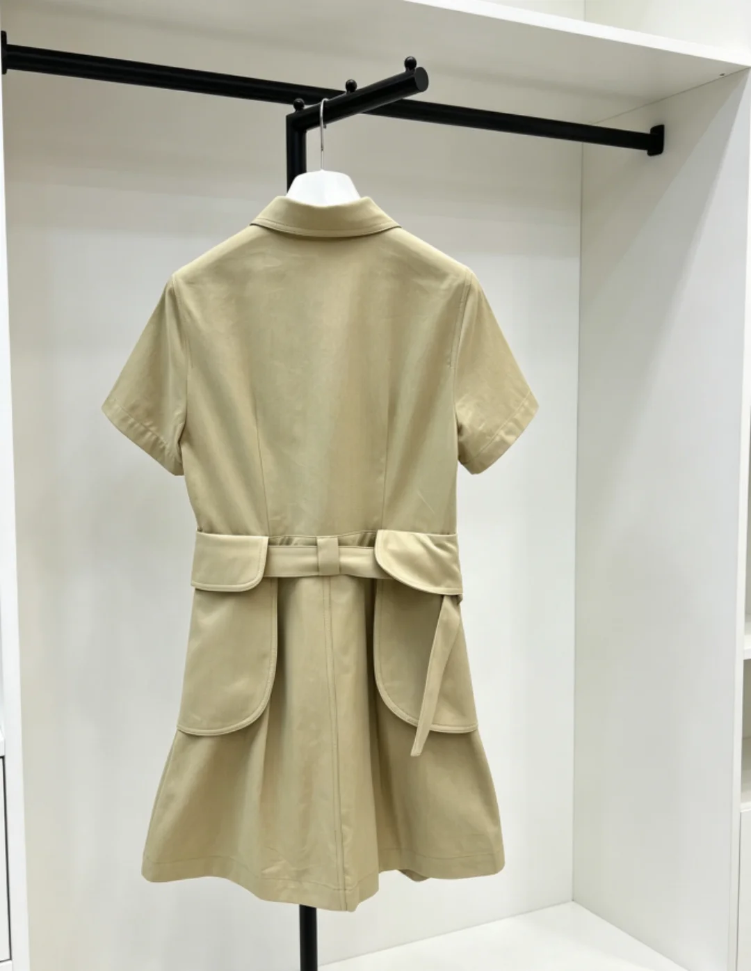 High Quaality Spring Summer Women's Solid Embroidery Pockets Belt Buttons Casual Fashion Dress
High Quaality Spring Summer Women's Solid Embroidery Pockets Belt Buttons Casual Fashion Dress
