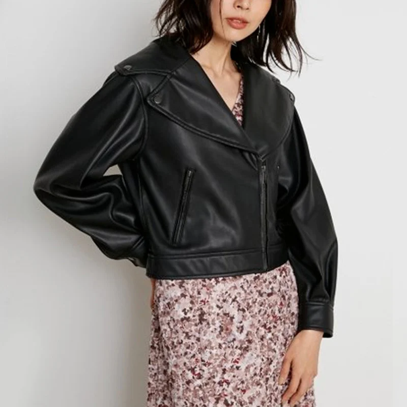 Japanese 2022 Early Autumn New Women Outerwear Sweet Cool Artificial Leather Jackets Lapel Long Sleeve Short Coats
Japanese 2022 Early Autumn New Women Outerwear Sweet Cool Artificial Leather Jackets Lapel Long Sleeve Short Coats