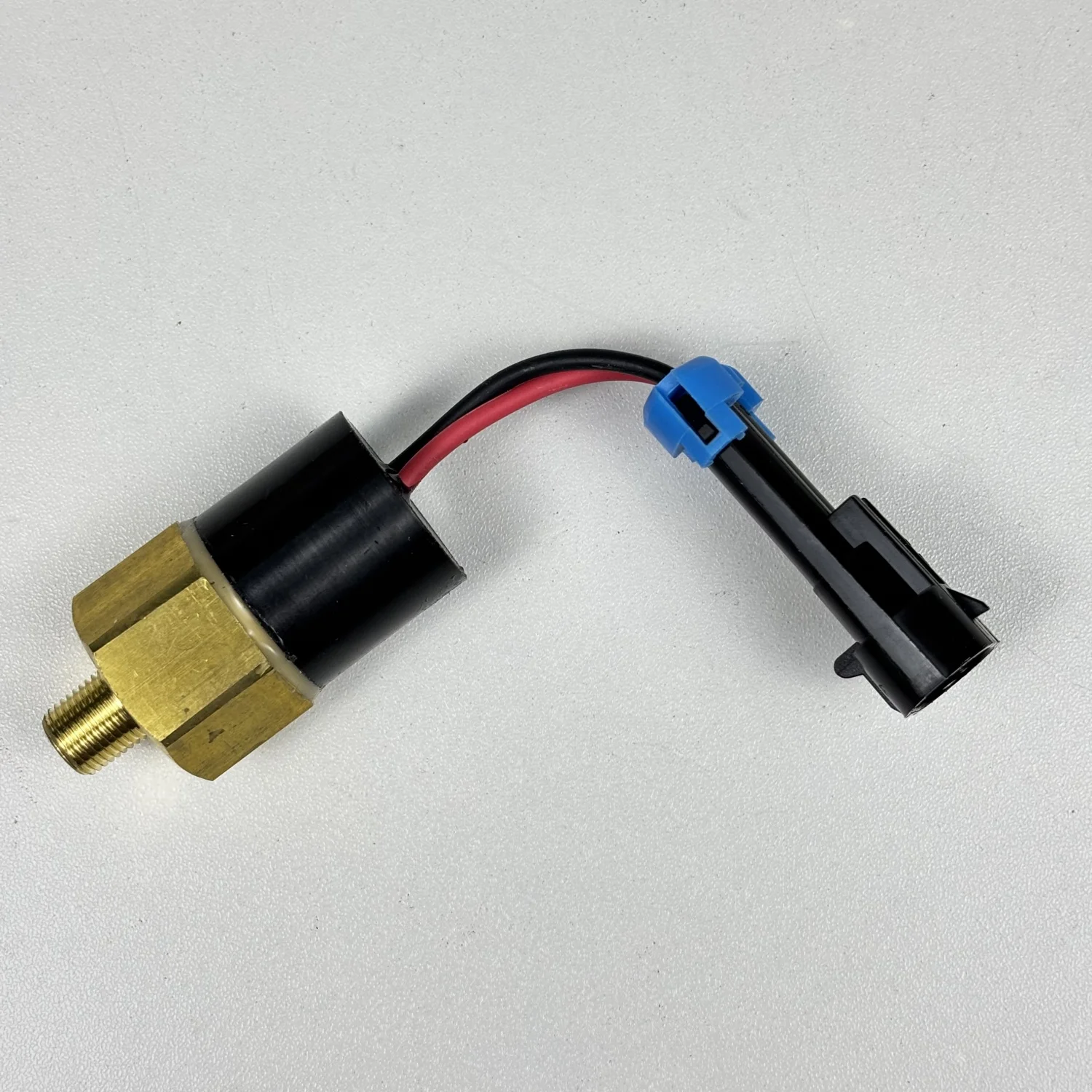 Oil Pressure Sensor 6676053 For Kubota V1905 D850 D950 D722 V1902 Engine
Oil Pressure Sensor 6676053 For Kubota V1905 D850 D950 D722 V1902 Engine