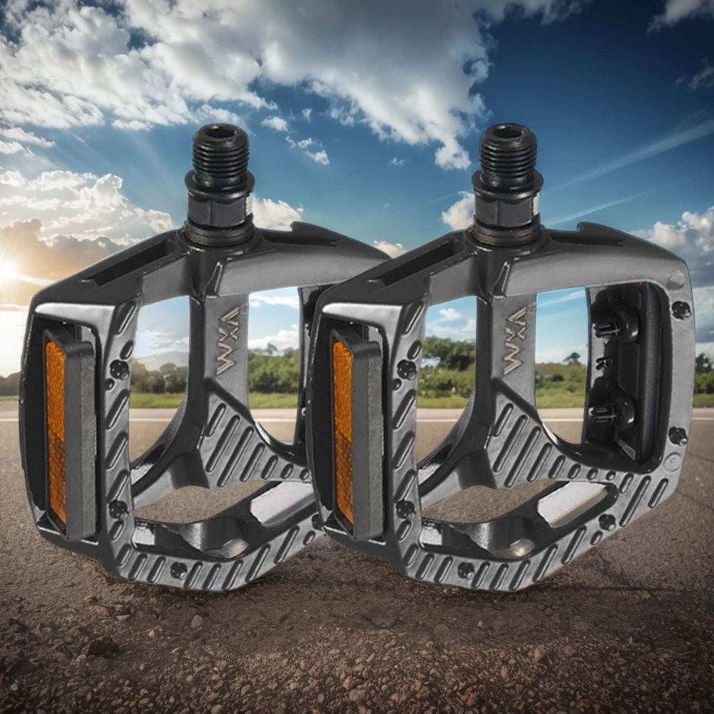 Bicycle Pedals Aluminum Alloy Bicycle Platform Pedals Universal Wide Platform Pedals with Reflectors for MTB Mountain Road Bike
Bicycle Pedals Aluminum Alloy Bicycle Platform Pedals Universal Wide Platform Pedals with Reflectors for MTB Mountain Road Bike