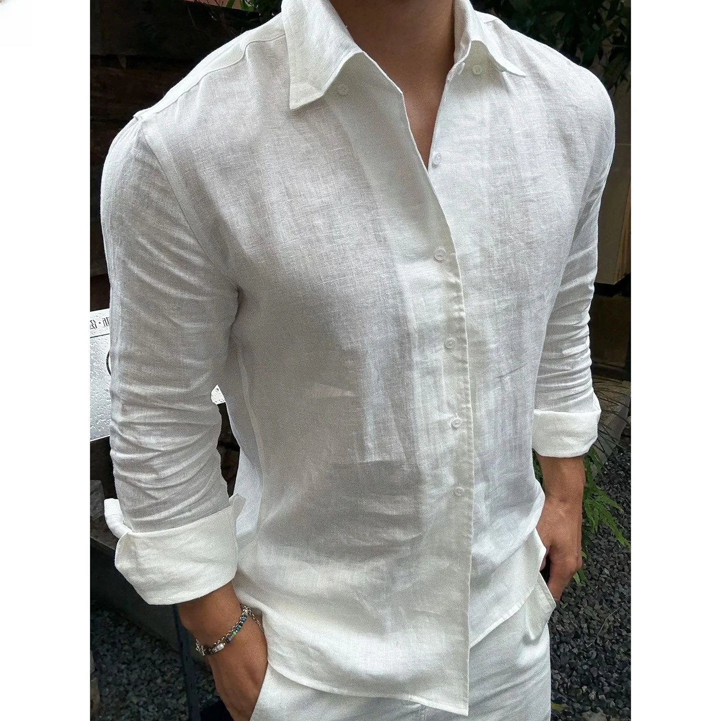 Lightweight Long Sleeve Linen Shirt for Men Spring Autumn Ice Silk Thin Sun Protection Fashionable Loose Fit Casual Wear
Lightweight Long Sleeve Linen Shirt for Men Spring Autumn Ice Silk Thin Sun Protection Fashionable Loose Fit Casual Wear