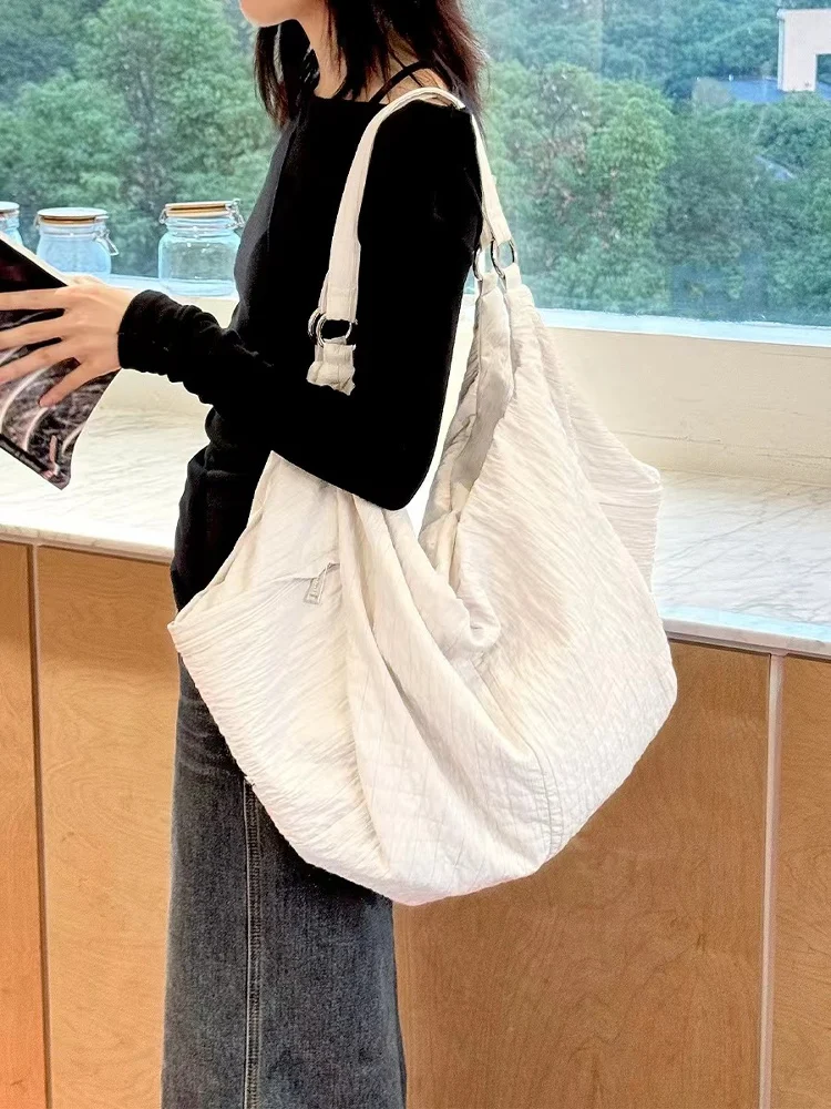 Miyagawa Commuting Large Bag for Women Large Capacity Commuting Shoulder Niche Design Bags
Miyagawa Commuting Large Bag for Women Large Capacity Commuting Shoulder Niche Design Bags