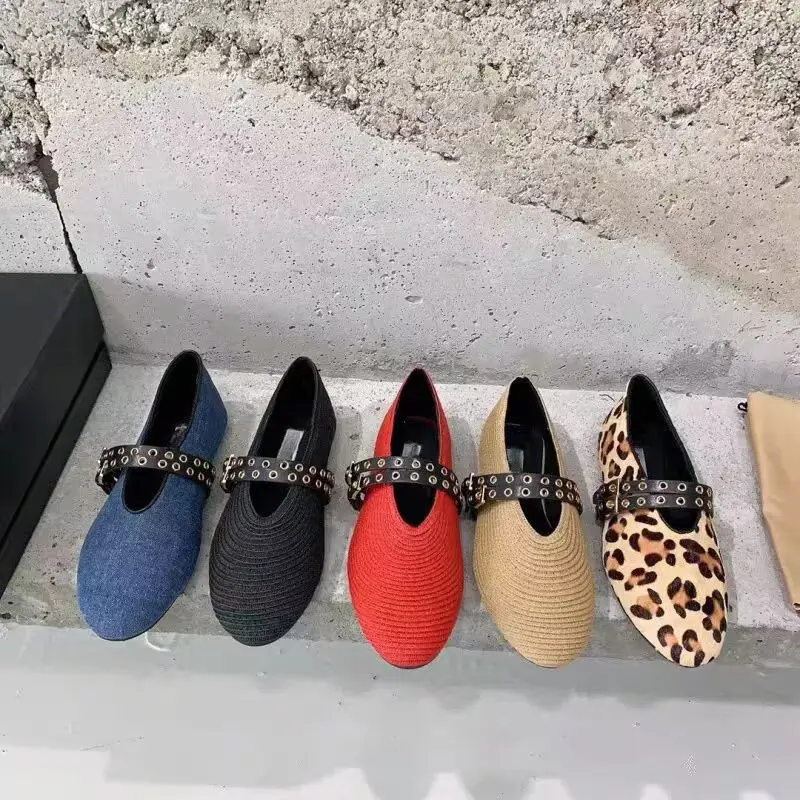 Designer Brand Original Retro Woven Flat Ballet Shoes Women's Linen Grass Single Shoes Belt Buckle Mary Jane Shoes
Designer Brand Original Retro Woven Flat Ballet Shoes Women's Linen Grass Single Shoes Belt Buckle Mary Jane Shoes
