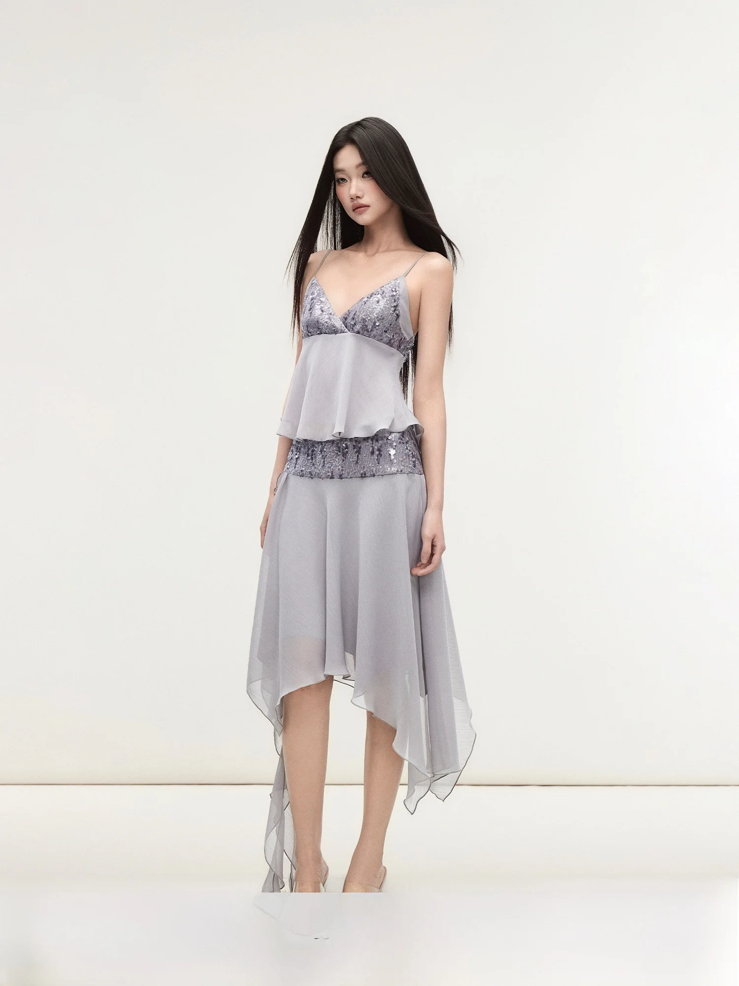 Matin Purple Grey Sequin Splice Chiffon Halter Top Pleated Skirt Set Asymmetrical Hemline Midi Length Fashionable Women's Outfit
Matin Purple Grey Sequin Splice Chiffon Halter Top Pleated Skirt Set Asymmetrical Hemline Midi Length Fashionable Women's Outfit