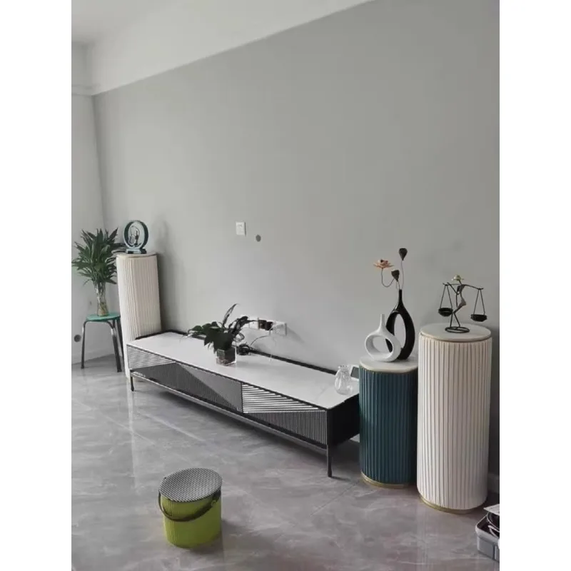 Simple living room TV next to floor-to-ceiling round new Chinese light luxury decorative Suitable for interior decoration
Simple living room TV next to floor-to-ceiling round new Chinese light luxury decorative Suitable for interior decoration
