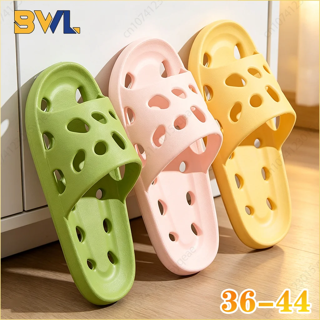 Men's and Women's Summer Slippers Leaky Comfortable Slippers Women Outer Wear Home Bathroom Hotel Sandals Slippers Slippers
Men's and Women's Summer Slippers Leaky Comfortable Slippers Women Outer Wear Home Bathroom Hotel Sandals Slippers Slippers