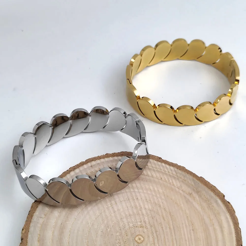 New water drop-shaped bracelet, personalized and fashionable stainless steel women's bracelet, retro jewelry, gifts for women
New water drop-shaped bracelet, personalized and fashionable stainless steel women's bracelet, retro jewelry, gifts for women