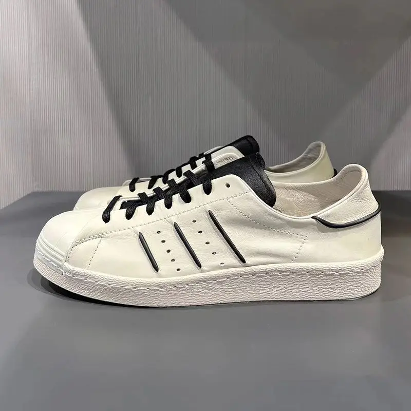 2026 New Summer Breathable Shell Toe White Sneakers Men's Fashion Minimalist Casual Board Shoes Trending
2026 New Summer Breathable Shell Toe White Sneakers Men's Fashion Minimalist Casual Board Shoes Trending