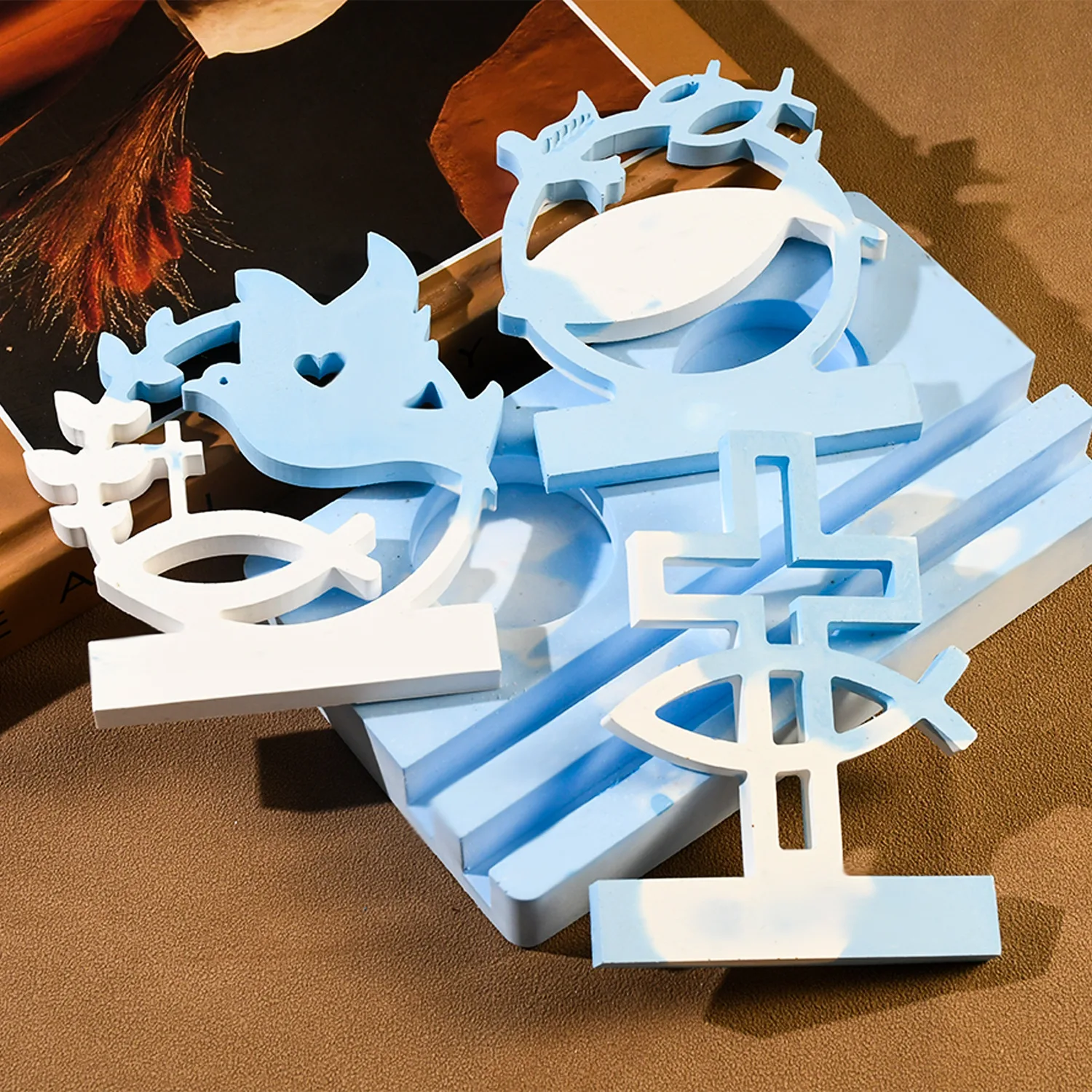 DIY Silicone Moulds for Multiple Designs: Aromatic Candle Holders, Candle Stands, Plug-in Units and 3D Decorative Pieces
DIY Silicone Moulds for Multiple Designs: Aromatic Candle Holders, Candle Stands, Plug-in Units and 3D Decorative Pieces