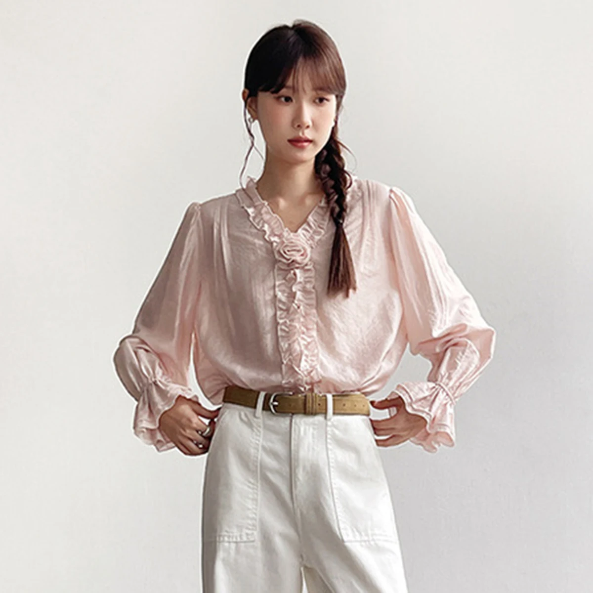 3D Floral Ruffles Trim Blouse for Women Summer Clothing 2025 Puff Sleeve Korean Fashion Blouses Tops Office Lady Elegant Shirts
3D Floral Ruffles Trim Blouse for Women Summer Clothing 2025 Puff Sleeve Korean Fashion Blouses Tops Office Lady Elegant Shirts