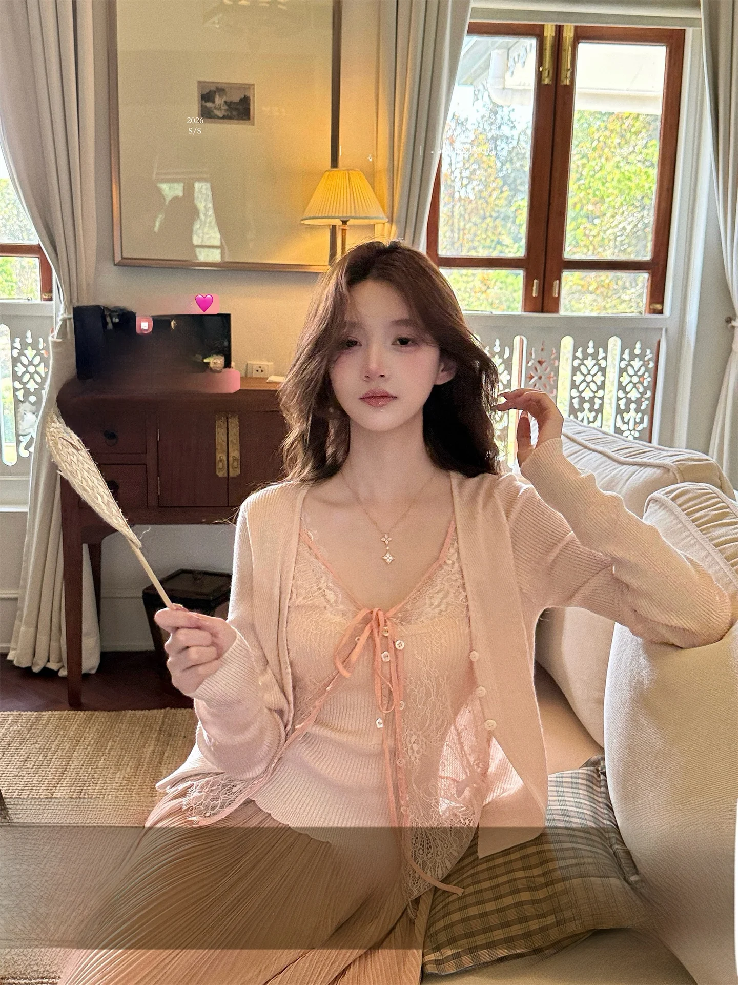 KIMYY Gold Lace Series Soft Skin-friendly Wool And Lace Splicing Design Knitted Cardigan Princess Style Long Sleeve Regular Fit
KIMYY Gold Lace Series Soft Skin-friendly Wool And Lace Splicing Design Knitted Cardigan Princess Style Long Sleeve Regular Fit