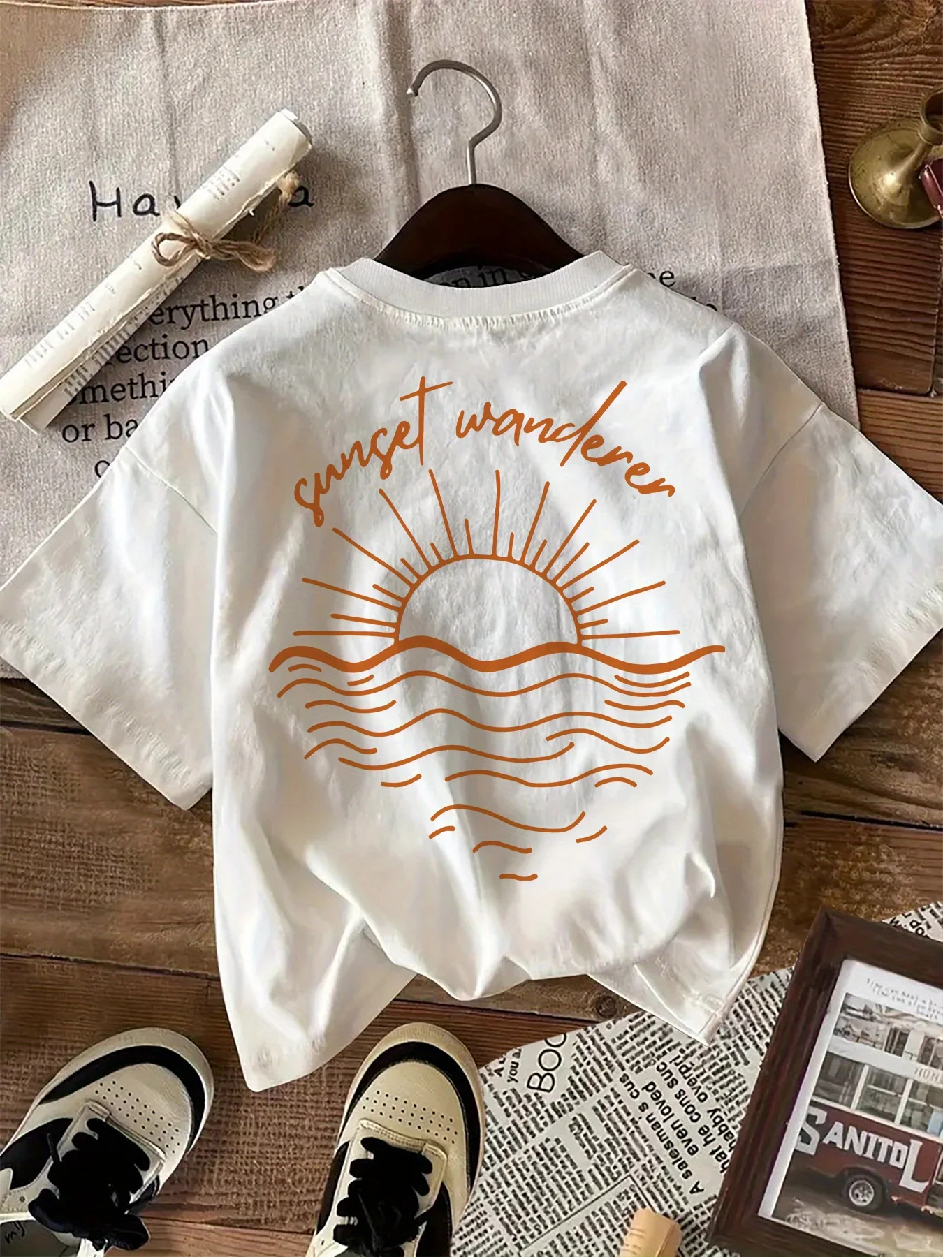 Футболка с принтом Sunset Wanderer, повседневный топ с круглым вырезом и короткими рукавами на лето и весну, женская одежда
Футболка с принтом Sunset Wanderer, повседневный топ с круглым вырезом и короткими рукавами на лето и весну, женская одежда