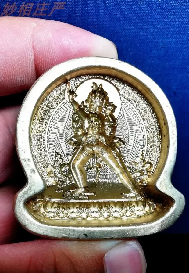 Symbiosis Kalachakra 4 cm brass mold Lc-0231-4.3cm no stock, production period of more than two months
Symbiosis Kalachakra 4 cm brass mold Lc-0231-4.3cm no stock, production period of more than two months
