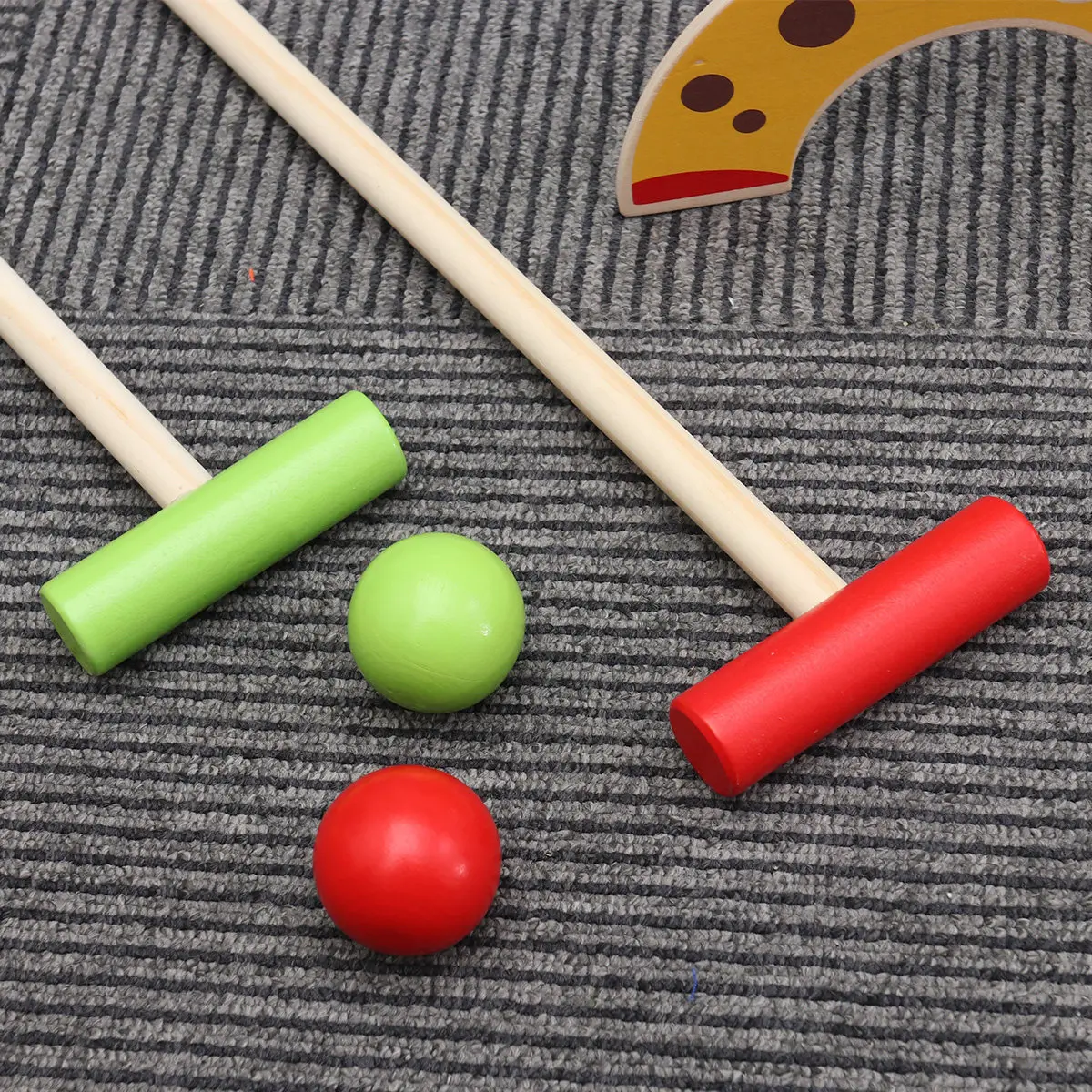 8Pcs Cartoon Mini Golf Set Kids Sports Game Clubs Balls for Children Ages 3-14 Grasping Skill Development Parent Child Play
8Pcs Cartoon Mini Golf Set Kids Sports Game Clubs Balls for Children Ages 3-14 Grasping Skill Development Parent Child Play