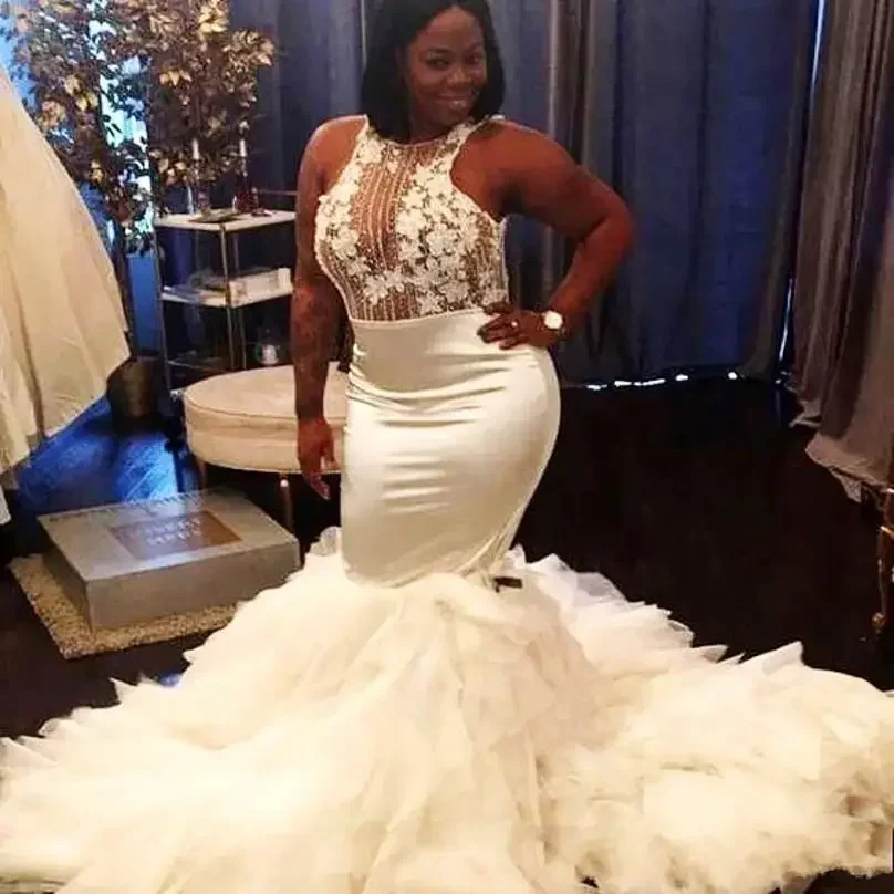 Customized African Plus Size Wedding Dresses Sheer Neck Sequins Appliques Robe De Mariee Mermaid Bridal Wear Sleeveless
Customized African Plus Size Wedding Dresses Sheer Neck Sequins Appliques Robe De Mariee Mermaid Bridal Wear Sleeveless