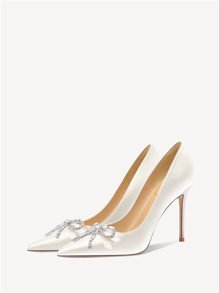 Spring new style pointed toe shallow mouth rhinestone bow low heel silk wedding shoes banquet large size small size women's shoe
Spring new style pointed toe shallow mouth rhinestone bow low heel silk wedding shoes banquet large size small size women's shoe