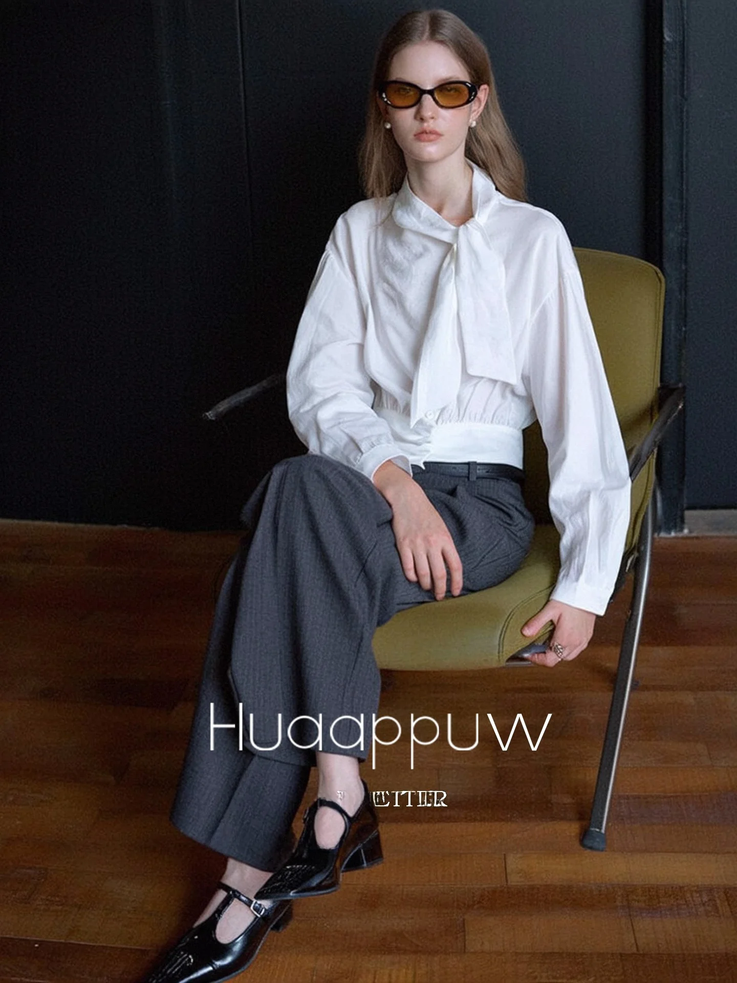 Huaappuw Asymmetric Long Sleeve Shirt Women's Spring New Style White Short Top Scarf Collar Commute Style Korean Fit Blouse
Huaappuw Asymmetric Long Sleeve Shirt Women's Spring New Style White Short Top Scarf Collar Commute Style Korean Fit Blouse
