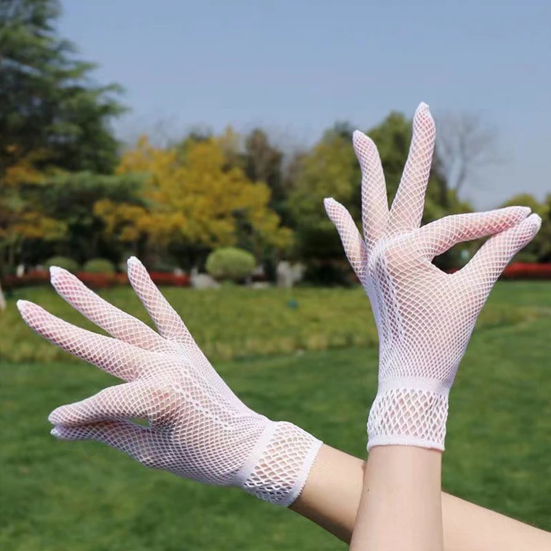 2Pcs Fashion Women Lady Girl Glove Protection Lace Elegant Lady Style Gloves Black And White Hot Sale Fishnet Mesh Glove
2Pcs Fashion Women Lady Girl Glove Protection Lace Elegant Lady Style Gloves Black And White Hot Sale Fishnet Mesh Glove