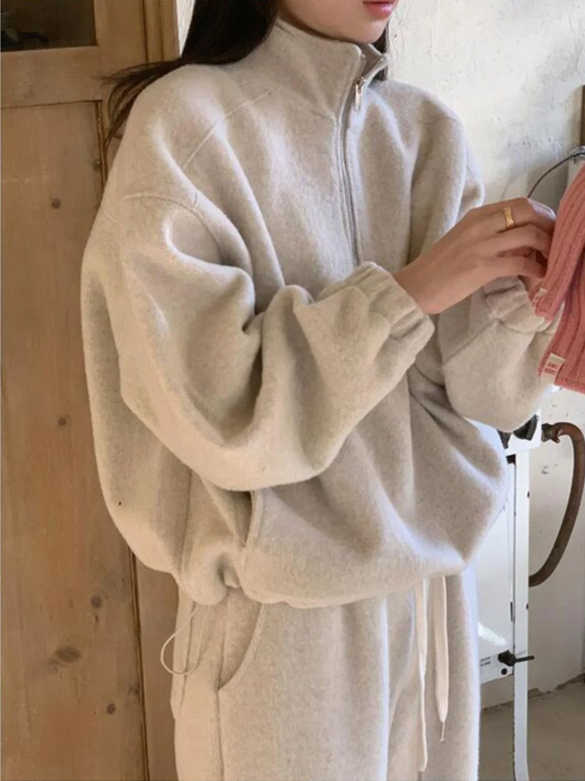 American Boyfriend Style Hoodie Women's Loose Casual Long Sleeve Collar Spring Clothing Comfortable Simple Lazy Style Top
American Boyfriend Style Hoodie Women's Loose Casual Long Sleeve Collar Spring Clothing Comfortable Simple Lazy Style Top