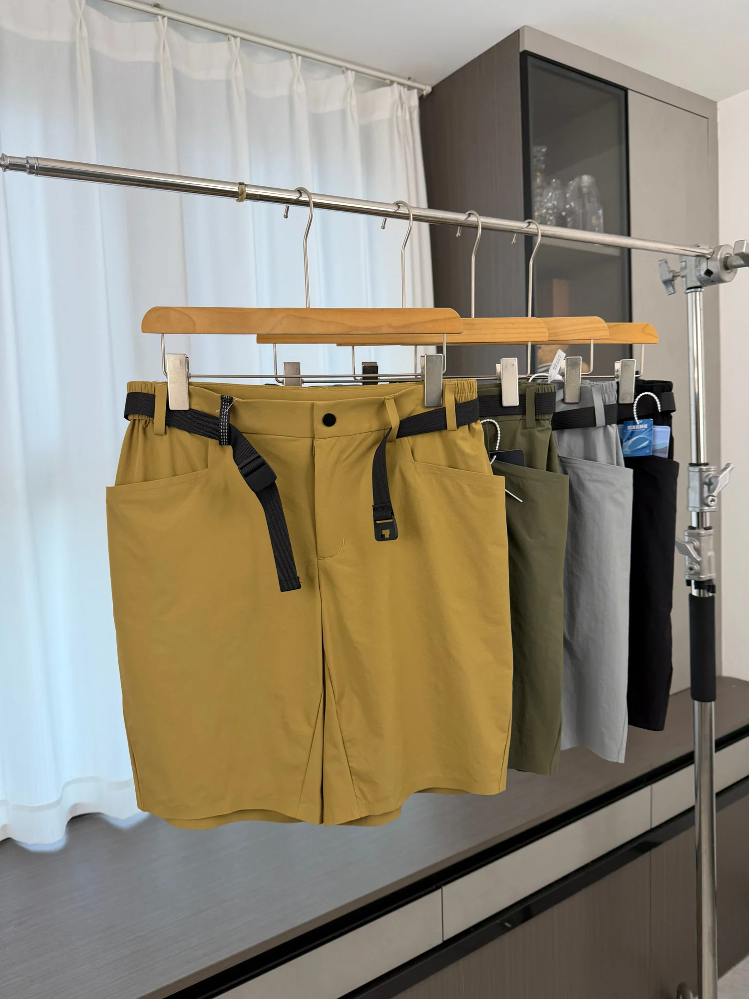 Men's Summer Lightweight Breathable Shorts Moisture Wicking Quick Dry Five Inch Casual Sporty Loose Fit Straight Leg Pants
Men's Summer Lightweight Breathable Shorts Moisture Wicking Quick Dry Five Inch Casual Sporty Loose Fit Straight Leg Pants
