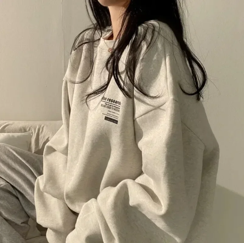 2025 Spring New Korean Women Oversized Sweatshirts Letter Print Hoodies Tops O-Neck Long Sleeve Autumn Sweatshirt Pullovers
2025 Spring New Korean Women Oversized Sweatshirts Letter Print Hoodies Tops O-Neck Long Sleeve Autumn Sweatshirt Pullovers