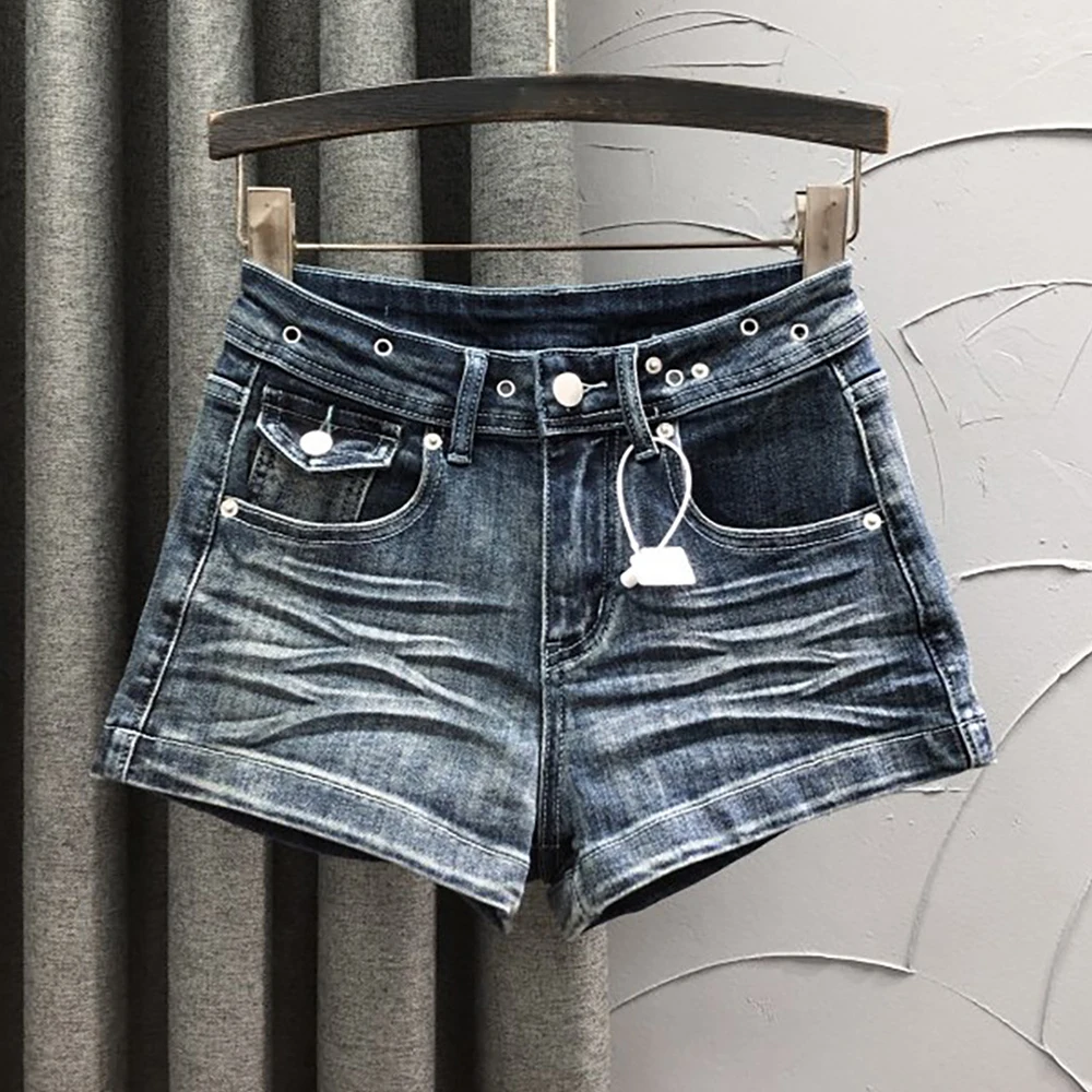 Blue Retro Slim Denim Shorts for Women 2026 Summer Vintage Washed Metal Eyelet Rivet Stretch Jean Shorts Streetwear Hot Pants
Blue Retro Slim Denim Shorts for Women 2026 Summer Vintage Washed Metal Eyelet Rivet Stretch Jean Shorts Streetwear Hot Pants