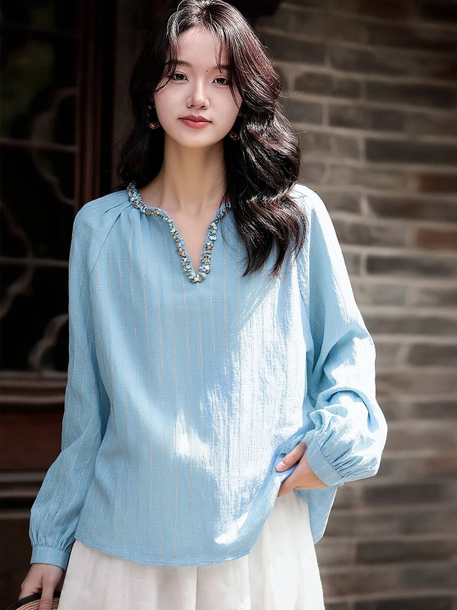 High-End Linen irt with Gold Onion Collar Lazy Sle Casual Striped Weave Belt for Women Loose Fit Long Sve V-Ne Daily...
High-End Linen irt with Gold Onion Collar Lazy Sle Casual Striped Weave Belt for Women Loose Fit Long Sve V-Ne Daily...