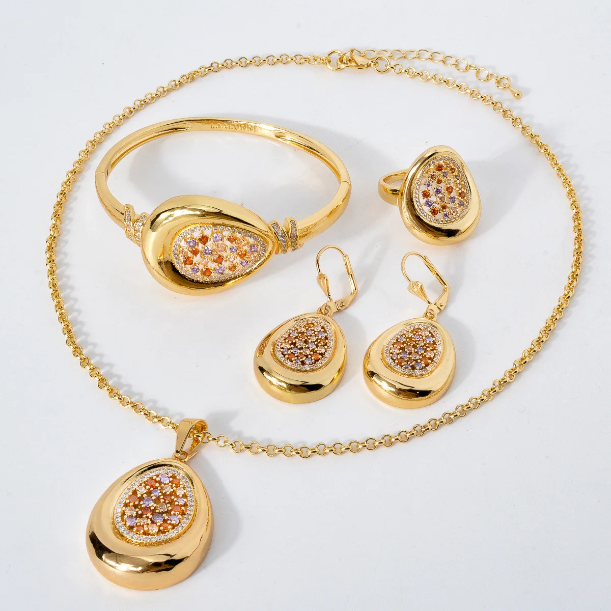 Sunnice Cubic Zirconia Stainless Steel 18k Gold Plated Bridal Jewelry Sets for Women New Arrival Design Gift Party
Sunnice Cubic Zirconia Stainless Steel 18k Gold Plated Bridal Jewelry Sets for Women New Arrival Design Gift Party
