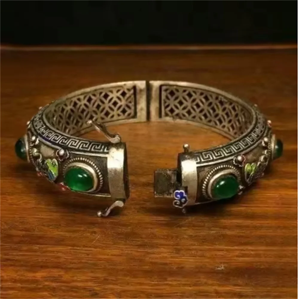 handmade Tibetan silver inlaid jade cupronickel bracelet ethnic style handmade vintage Miao silver cupronickel open bracelet
handmade Tibetan silver inlaid jade cupronickel bracelet ethnic style handmade vintage Miao silver cupronickel open bracelet