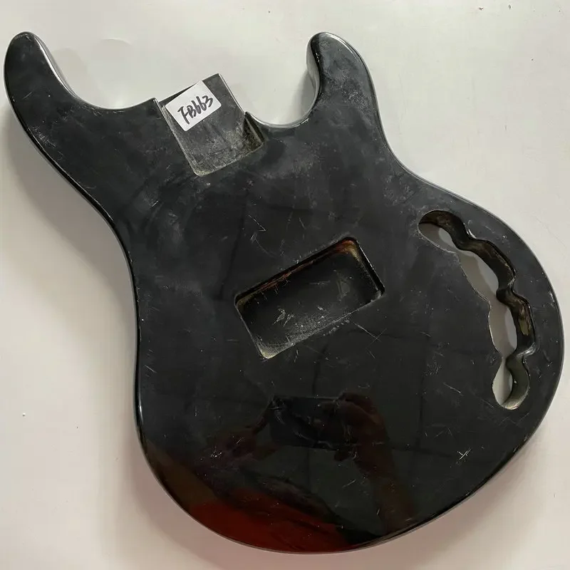 FB663 Musicman Style Electric Bass Body Solid Wood DIY Bass Parts Right Hand Version Active Pickups Black Color
FB663 Musicman Style Electric Bass Body Solid Wood DIY Bass Parts Right Hand Version Active Pickups Black Color
