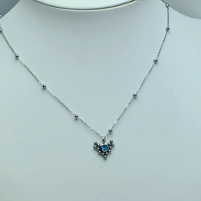 2024 European and American new stainless steel necklace love bead necklace suitable for daily wear by women
2024 European and American new stainless steel necklace love bead necklace suitable for daily wear by women
