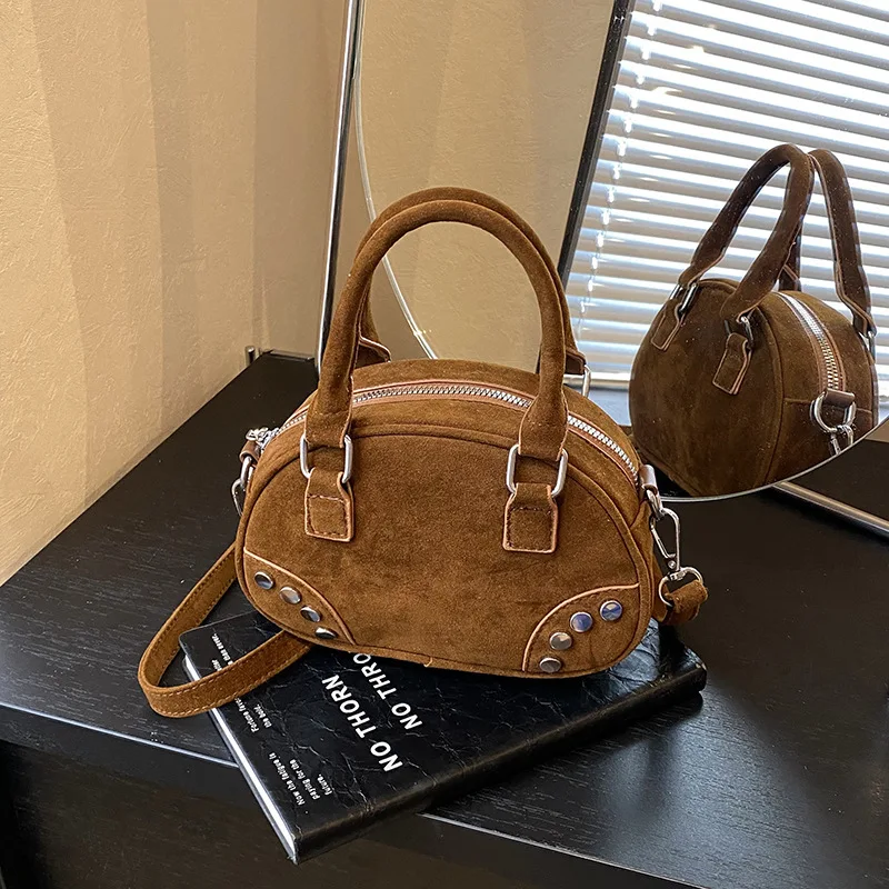 Осень-зима 2025 года, матовая сумка с верхней ручкой, винтажная женская сумка через плечо, роскошная сумка через плечо, повседневная шикарная мини-сумка
Осень-зима 2025 года, матовая сумка с верхней ручкой, винтажная женская сумка через плечо, роскошная сумка через плечо, повседневная шикарная мини-сумка 