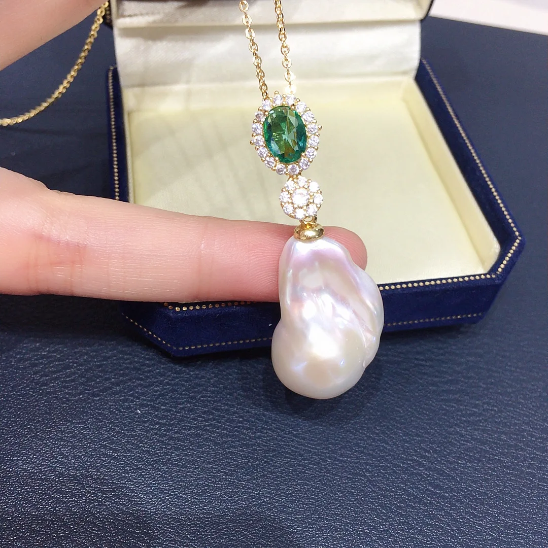 Изысканный роскошный инкрустированный кулон AAA15-17 мм из натурального жемчуга Южного моря в стиле барокко, универсальная пряжка 925s-18 дюймов 
Изысканный роскошный инкрустированный кулон AAA15-17 мм из натурального жемчуга Южного моря в стиле барокко, универсальная пряжка 925s-18 дюймов