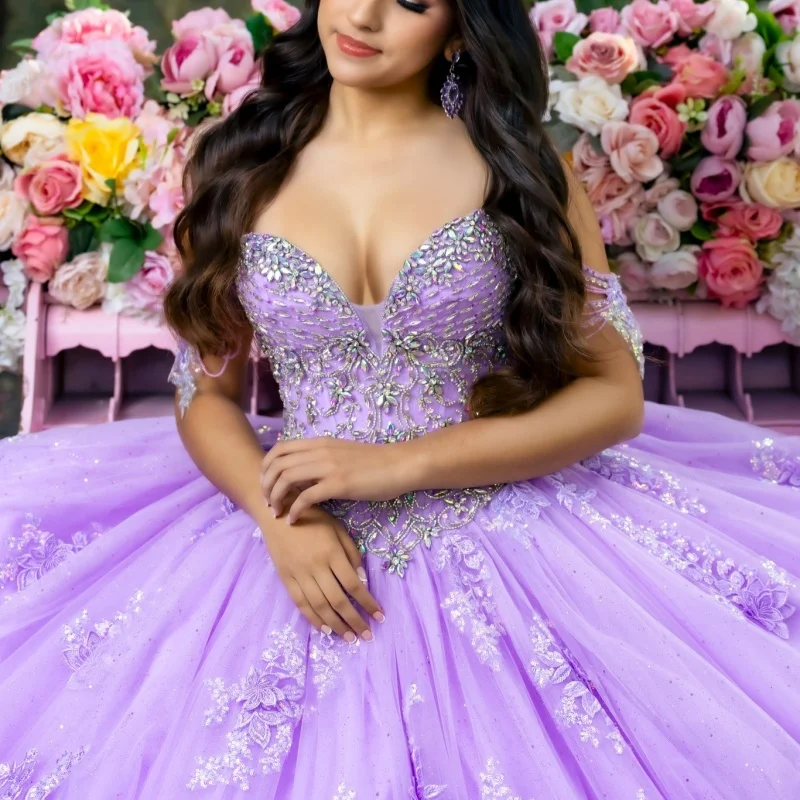 Shiny Purple Quinceanera Dress off-shoulder Crystal Glitter 3D Flower Decal Long tail Bow vestidos de 15 Quinceanera Customize
Shiny Purple Quinceanera Dress off-shoulder Crystal Glitter 3D Flower Decal Long tail Bow vestidos de 15 Quinceanera Customize