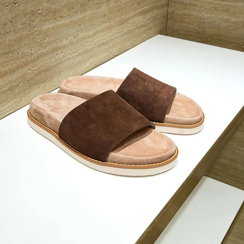 Casual Men's Sandals Summer 2025 Fashion Thick Bottom Slip-On Shoes Breathable Sporty Flat Leather Upgraded from Slippers
Casual Men's Sandals Summer 2025 Fashion Thick Bottom Slip-On Shoes Breathable Sporty Flat Leather Upgraded from Slippers