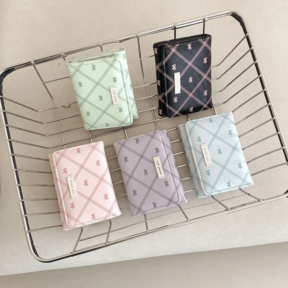 Fashion Floral Bow Short Wallet Hasp PU Coin Purse Multi-card Slot Small Card Holder Girls
Fashion Floral Bow Short Wallet Hasp PU Coin Purse Multi-card Slot Small Card Holder Girls