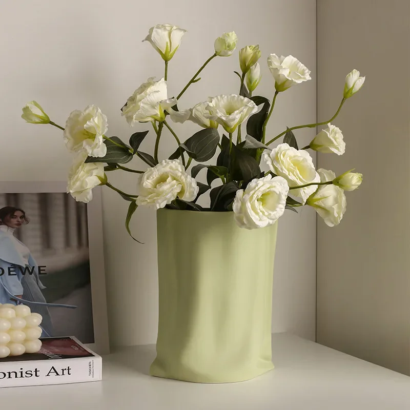 Nordic Style Living Room Dining Table Vase Decoration Flower Arrangement Home Desktop Paper Bag Floral Ornaments
Nordic Style Living Room Dining Table Vase Decoration Flower Arrangement Home Desktop Paper Bag Floral Ornaments