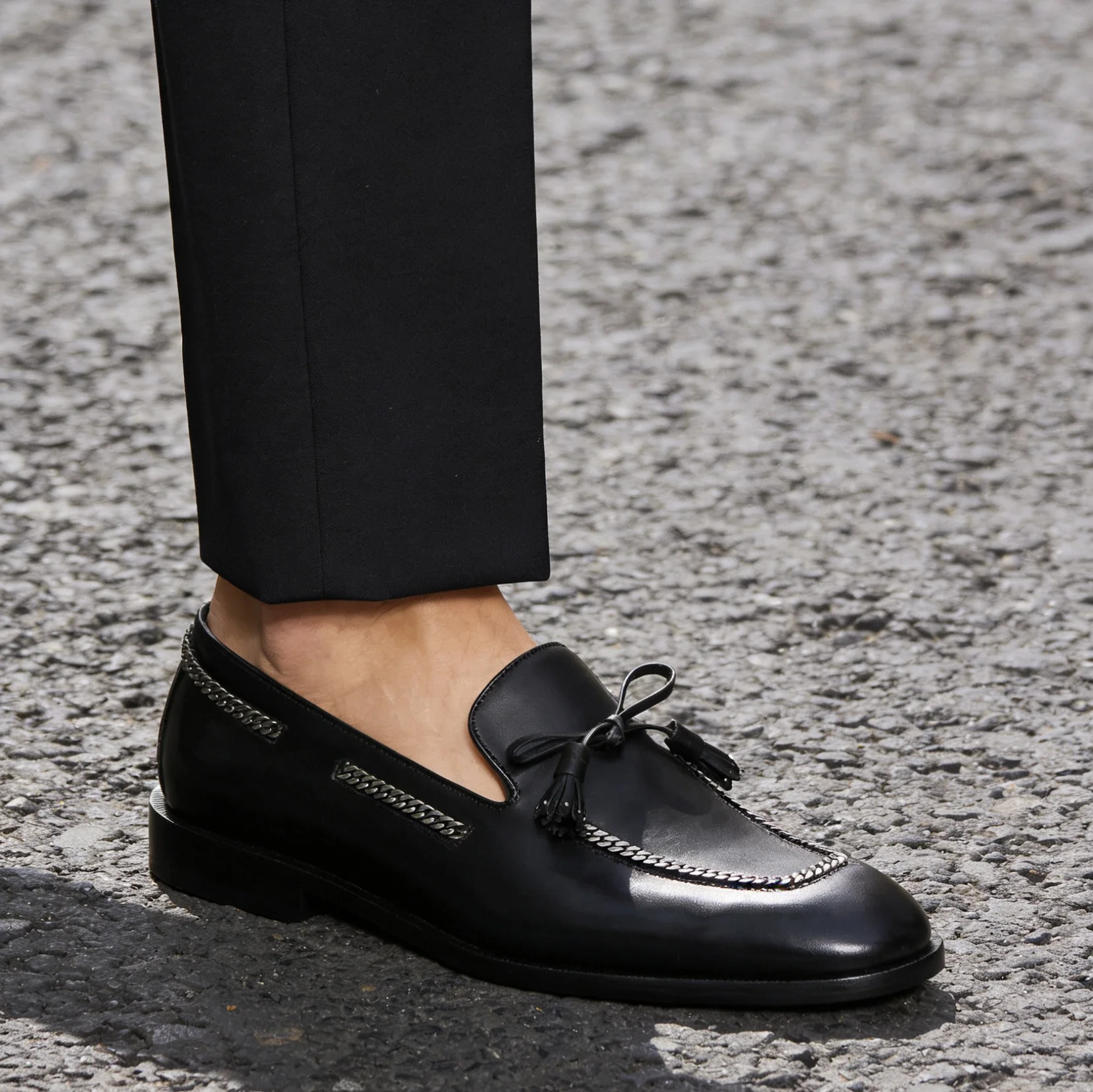 Black Decor Fringe Men Shoes Dress Pumps Lace Square Heel Slip on Round Toe High Heel Shoes for Girls Zapatos Para Hombres
Black Decor Fringe Men Shoes Dress Pumps Lace Square Heel Slip on Round Toe High Heel Shoes for Girls Zapatos Para Hombres