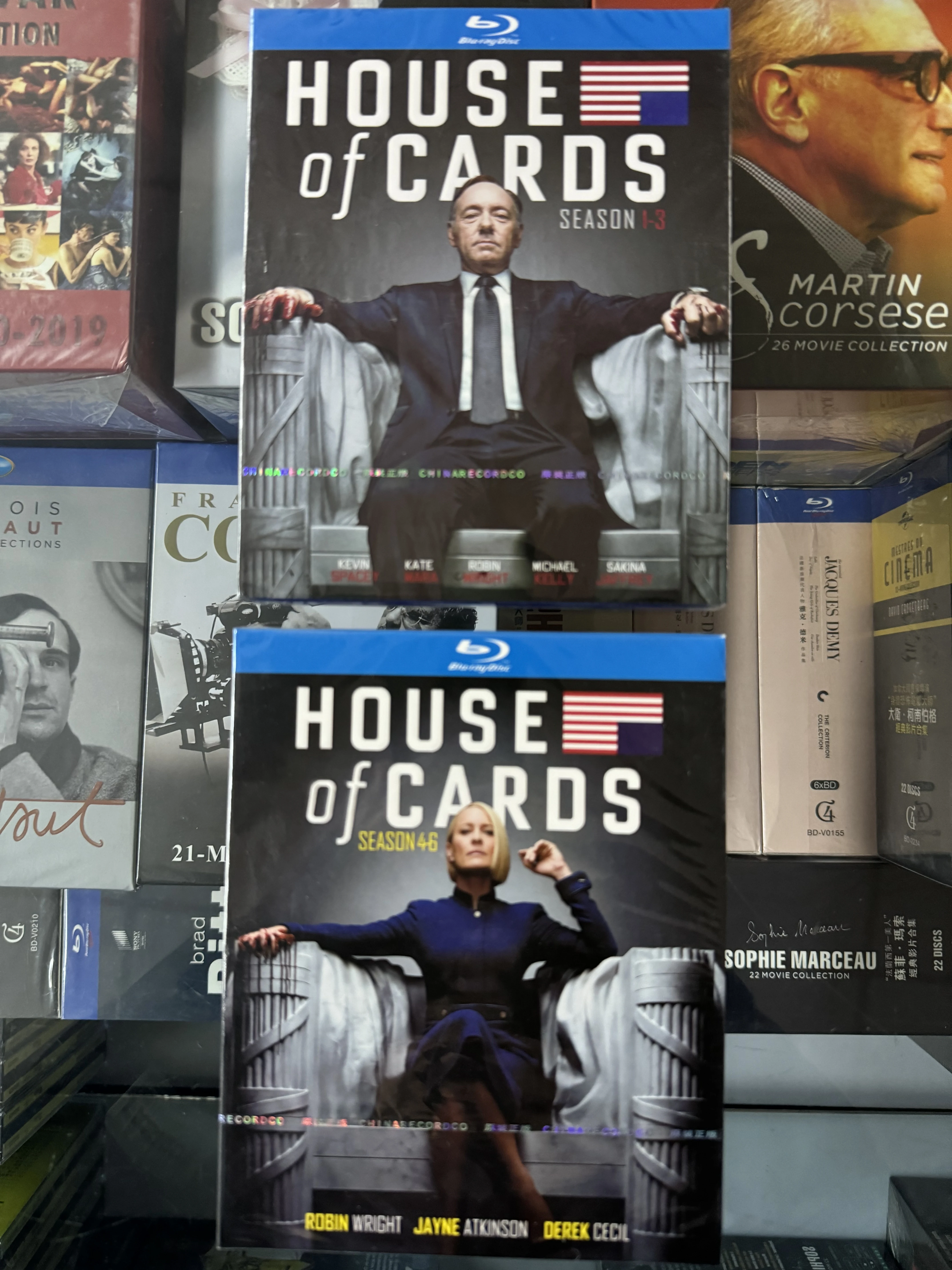 Blu-ray Disc Set for House of Cards US TV Series Seasons 1-6 with Chinese Subtitles 8-Disc Box Set
Blu-ray Disc Set for House of Cards US TV Series Seasons 1-6 with Chinese Subtitles 8-Disc Box Set