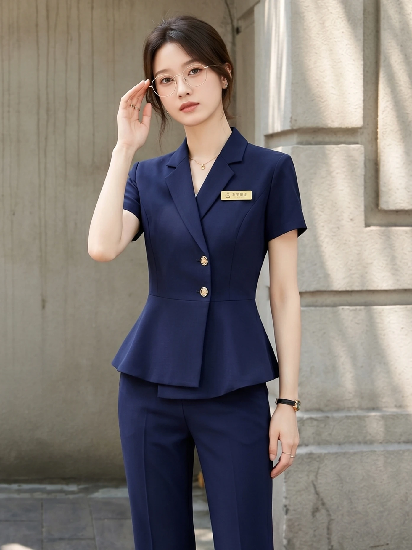 Blue Professional Women's Suit Set Summer 2026 New Hotel Front Desk Uniform High-end Club Reception Workwear Polyester Short ...
Blue Professional Women's Suit Set Summer 2026 New Hotel Front Desk Uniform High-end Club Reception Workwear Polyester Short ...