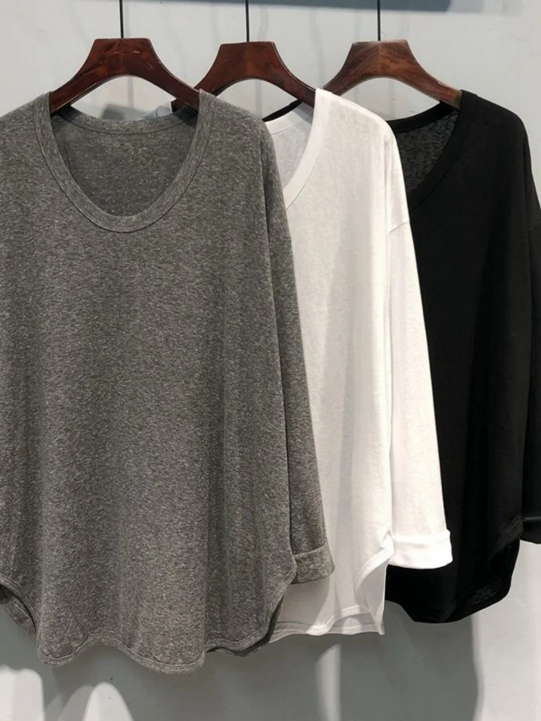 Свободная длинная футболка Sve U-Ne, большие размеры, утягивающий живот, Boting irt, повседневный однотонный женский топ средней длины
Свободная длинная футболка Sve U-Ne, большие размеры, утягивающий живот, Boting irt, повседневный однотонный женский топ средней длины