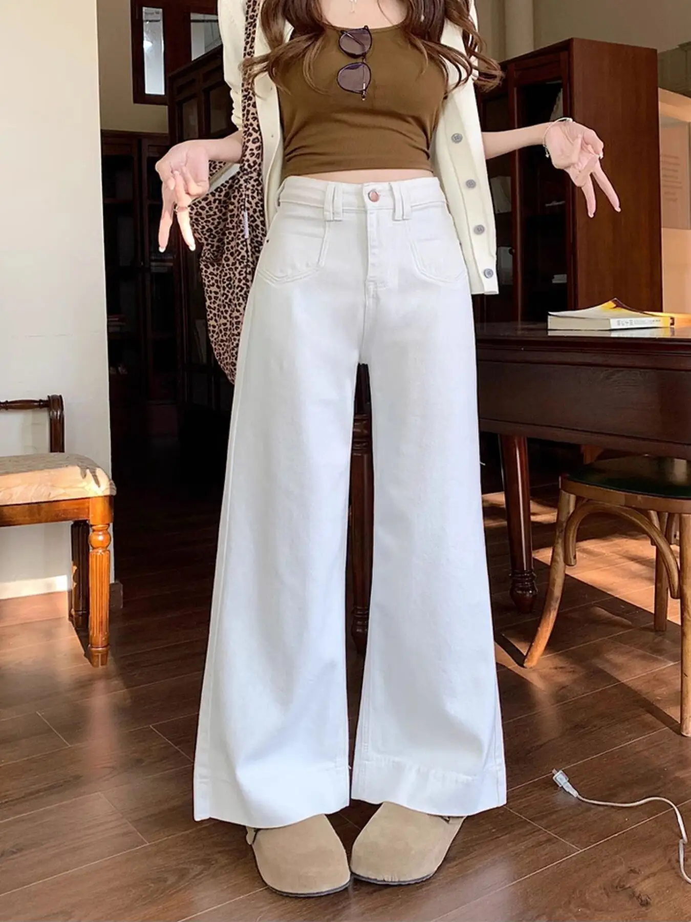 High Waist Wide Leg Jeans Women's Loose Fit Design Sensation Spring Autumn plus Size Slimming Denim Pants Korean Style
High Waist Wide Leg Jeans Women's Loose Fit Design Sensation Spring Autumn plus Size Slimming Denim Pants Korean Style