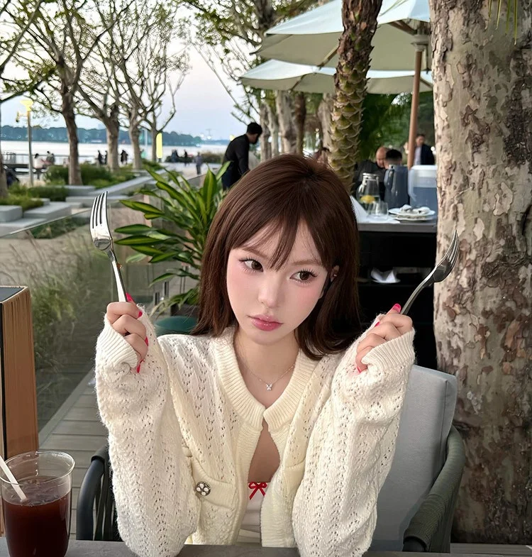 Твидовый жакет в английском стиле, женский, осенний, с капюшоном, с защитными вставками, в стиле преппи, для тренировок, с металлическими пуговицами, в стиле бейсбольной формы, для отдыха, OL
Твидовый жакет в английском стиле, женский, осенний, с капюшоном, с защитными вставками, в стиле преппи, для тренировок, с металлическими пуговицами, в стиле бейсбольной формы, для отдыха, OL