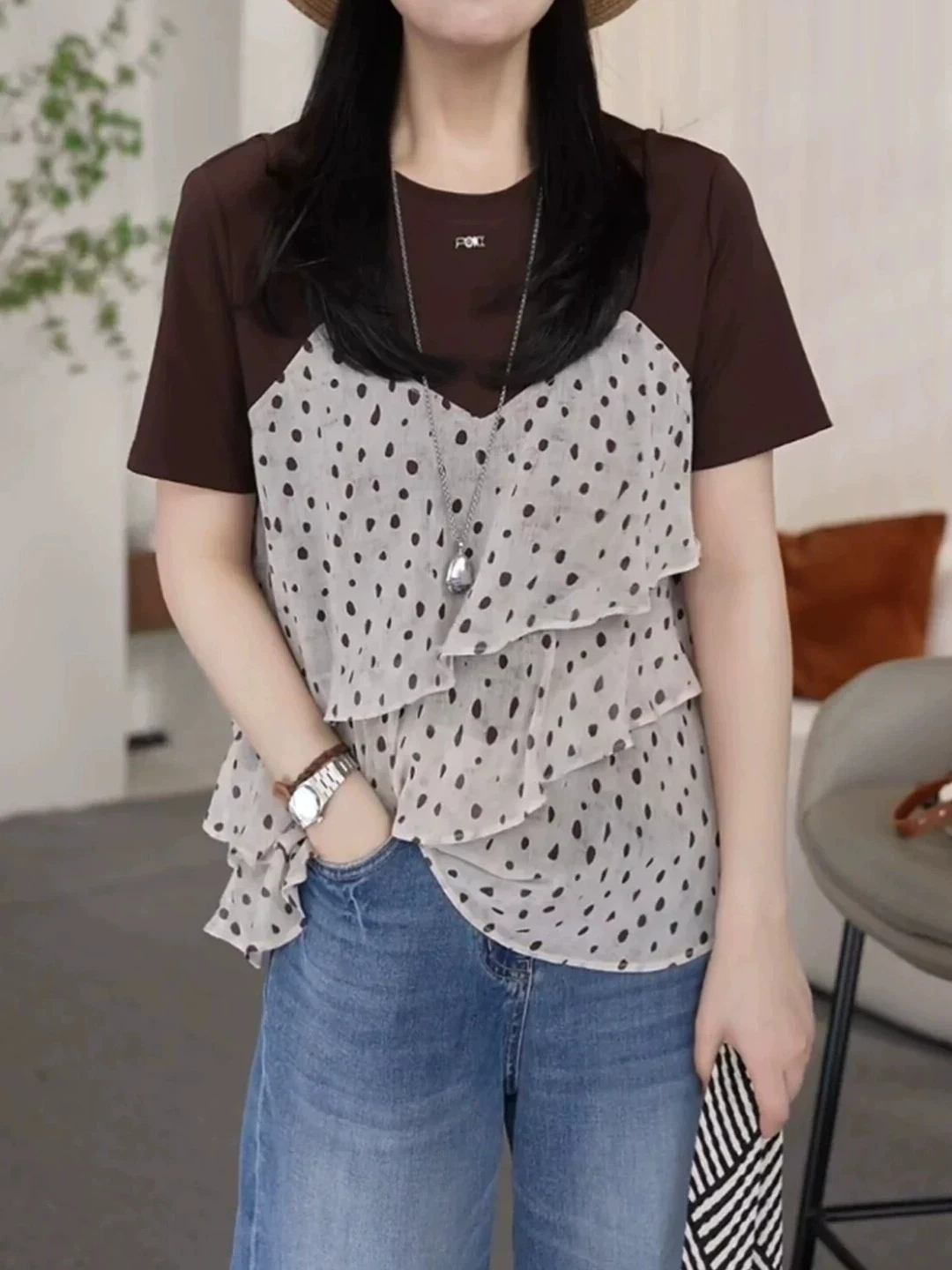 Cafe Au Lait Polka Dot Illusory Two-Piece Short Sleeve T-Shirt Women's Summer plus Size Loose Slimming Belly Covering Lace He...
Cafe Au Lait Polka Dot Illusory Two-Piece Short Sleeve T-Shirt Women's Summer plus Size Loose Slimming Belly Covering Lace He...