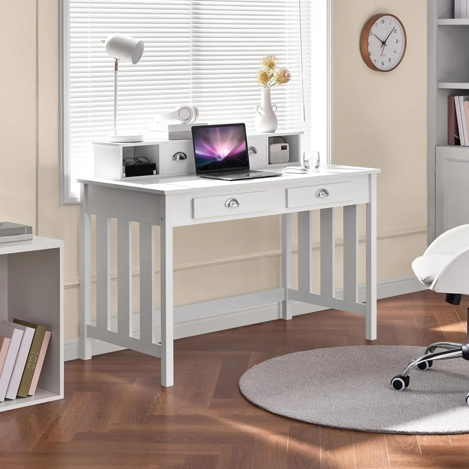 47-дюймовый большой компьютерный стол, белая рабочая станция для домашнего офиса с 4 ящиками для хранения вещей, современный рабочий стол для ПК, глубина 23 с монитором
47-дюймовый большой компьютерный стол, белая рабочая станция для домашнего офиса с 4 ящиками для хранения вещей, современный рабочий стол для ПК, глубина 23 с монитором