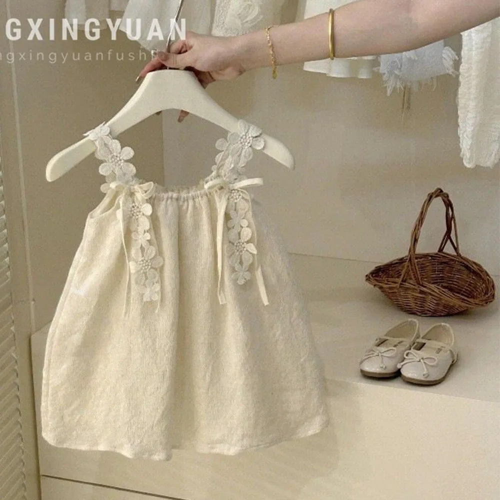 Toddler Girls Summer Sleeveless Sundress Lace Flower Strap A-Line Dress Soft Breathable Casual Dress for Little Girls Daily Wear
Toddler Girls Summer Sleeveless Sundress Lace Flower Strap A-Line Dress Soft Breathable Casual Dress for Little Girls Daily Wear