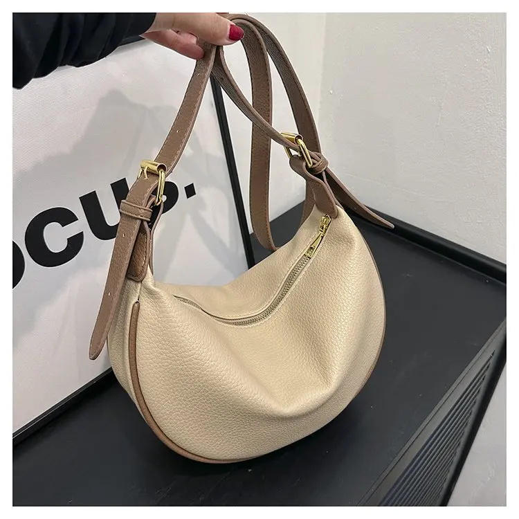 2025 Autumn 2156 Shoulder Bag Fashionable and Casual New Sewing Line Niche Dumpling Bag Messenger Bag PU Zipper
2025 Autumn 2156 Shoulder Bag Fashionable and Casual New Sewing Line Niche Dumpling Bag Messenger Bag PU Zipper